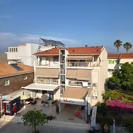 Casa de hóspedes Zone 4*